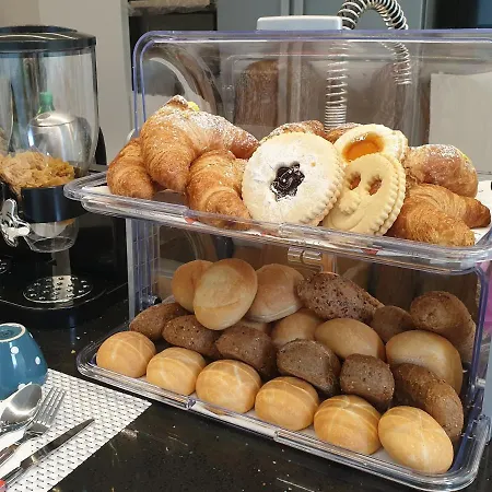 Am Gardasee Blick Limone sul Garda