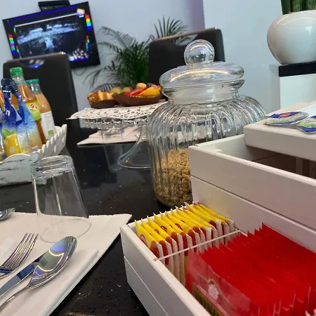 Bed & Breakfast Am Gardasee Blick *