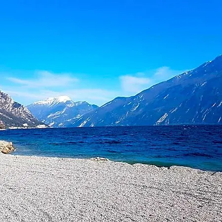 Am Gardasee Blick Bed and breakfast